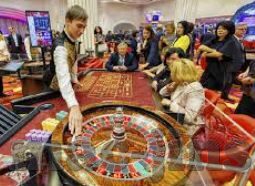 德州扑克现金比赛-德州扑克现金比赛，策略与技巧的深度剖析